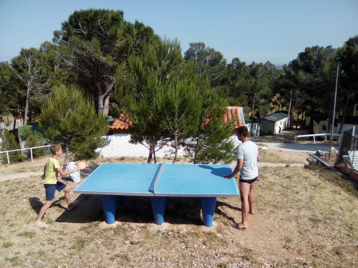Camping Le Bois De Pins Salses-le-Château Buitenkant foto