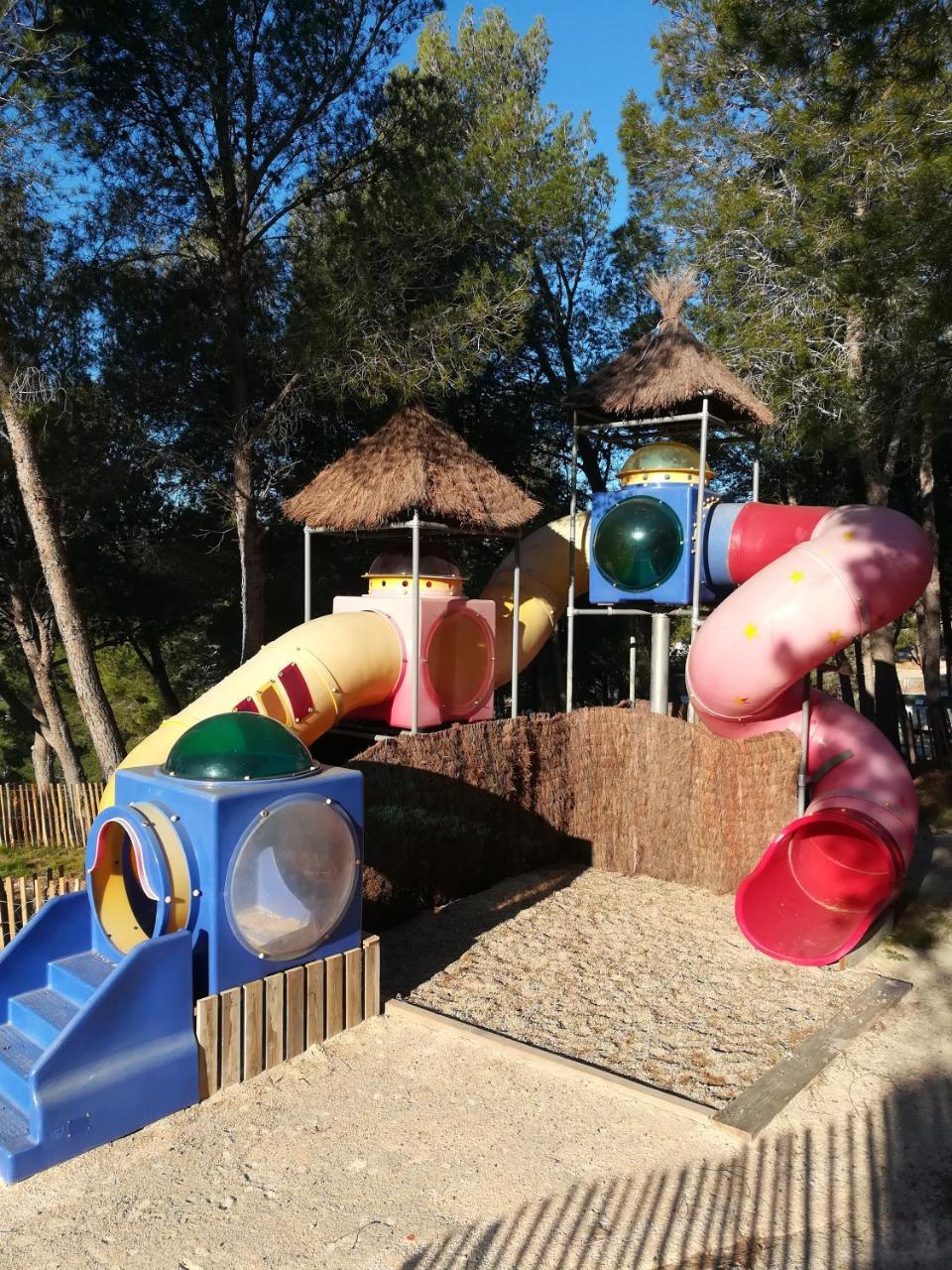 Camping Le Bois De Pins Salses-le-Château Buitenkant foto